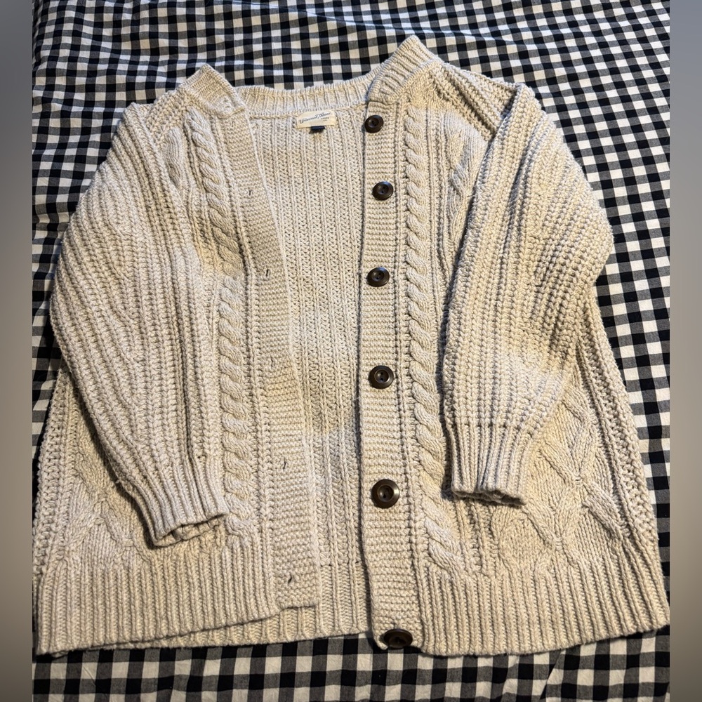 Universal Thread Cream Knit Sweater